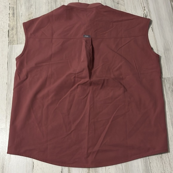 Figs scrub top size small - Picture 4 of 9